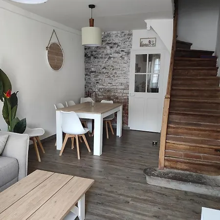 Holiday home La Conquete, Charmante Maison De Caractere